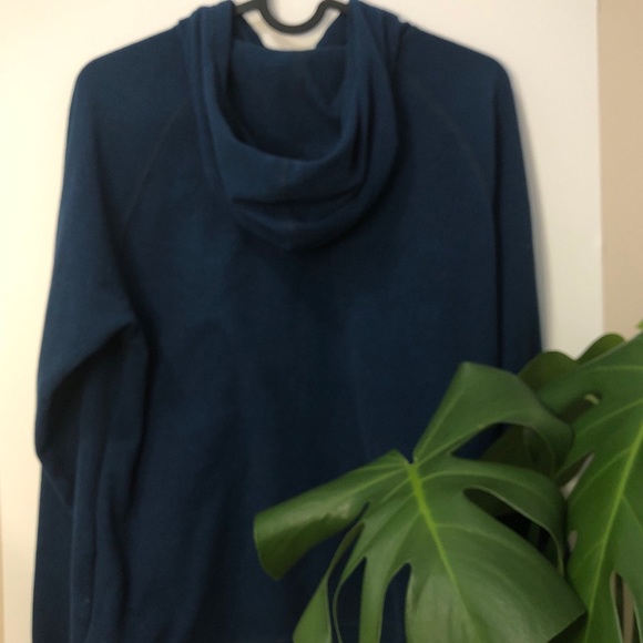 North Face Navy Blue Fleece - Picture 2 of 4